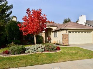 2192 E Brandywine Ln, Fresno, CA