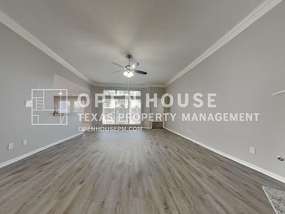 4th image of 2146 Berkshire Elm St