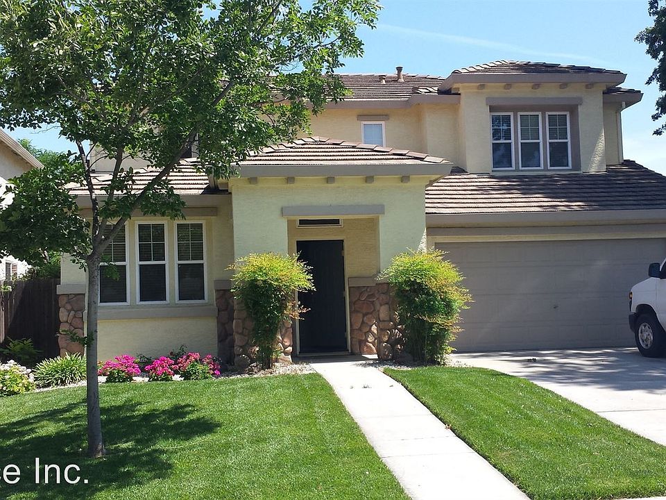 1st image of 673 Bourn Dr