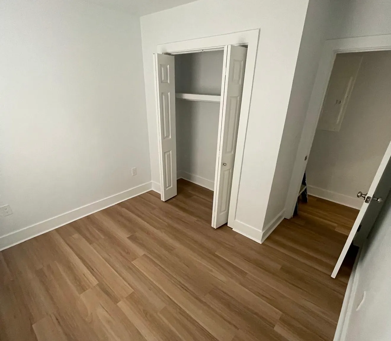 1818 Iris St — Photo 4