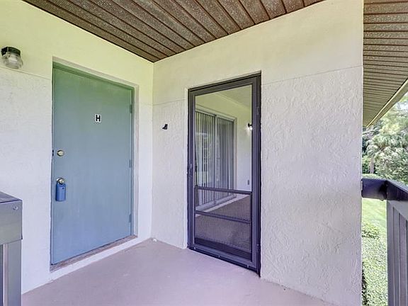 4th image of 6489 Chasewood Dr APT H