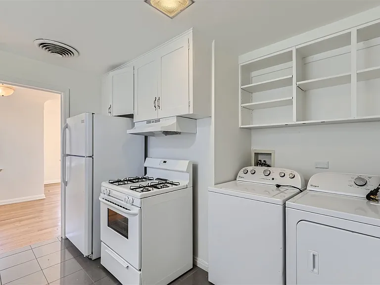1275 Jasmine St — Photo 13