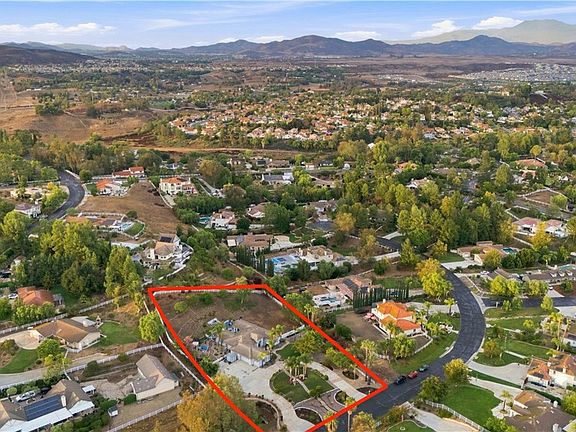 4th image of 40823 Baccarat Rd