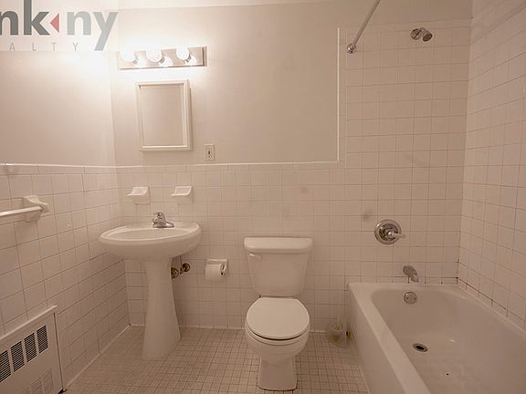 2nd image of 15 E 129th St APT C