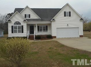 40 Beaver Creek Dr, Dunn, NC 28334
