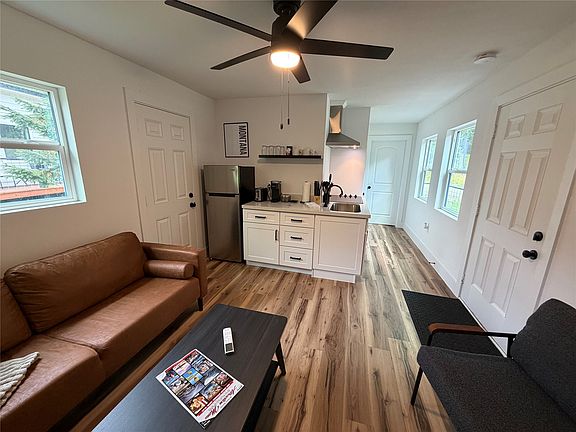 3rd image of 32962 Ninebark Ln