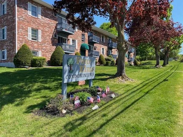 200 Manville Hill Rd, Cumberland, RI