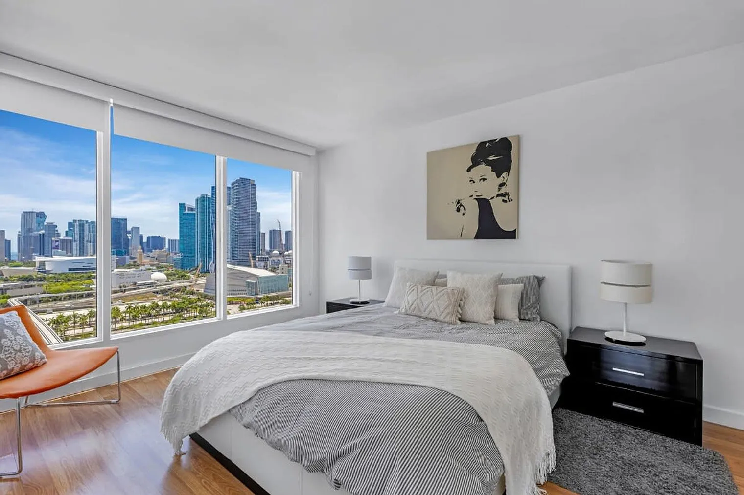 2 bed, 2.0 bath, 1496 sqft, $6,043 — Photo 4