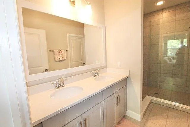 534 Lake Wildmere Cv — Photo 22