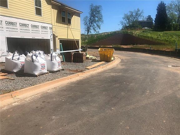 3rd image of 379 Niles Ct #18