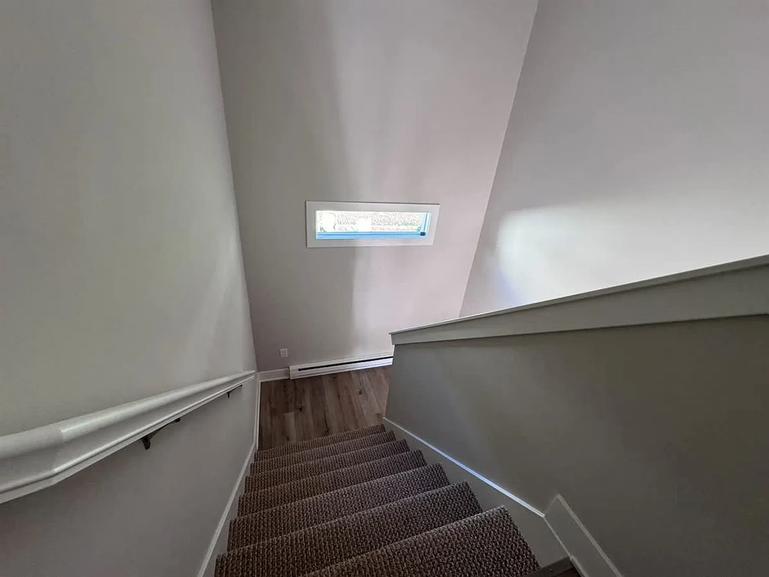 3 bed, 2.0 bath, $4,111 — Photo 2
