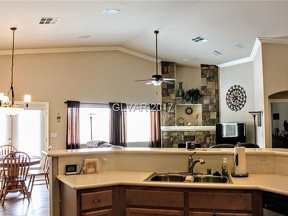 4th image of 2809 Tanagrine Dr