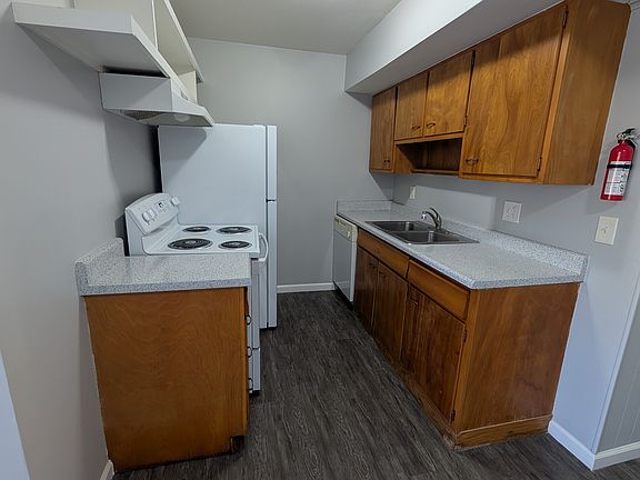 2nd image of 3304 SW 29th Ter #2