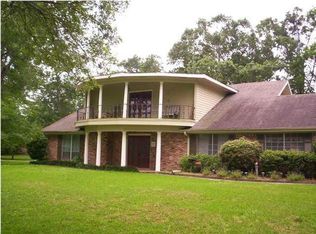 627 Ridge Rd, Lafayette, LA 70506