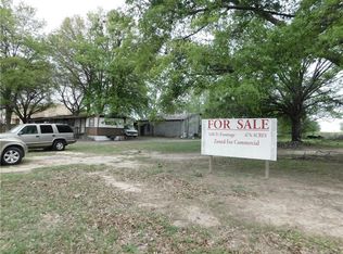 524 S Oak St, Van, TX 75790
