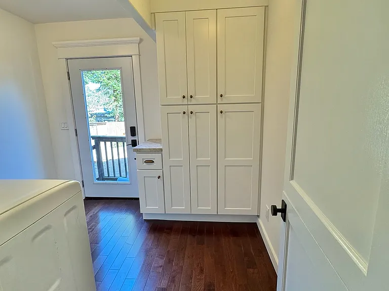 21 Sierra Ave — Photo 14