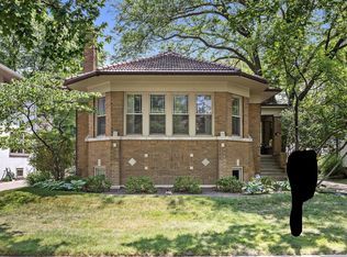106 4th St, Wilmette, IL 60091