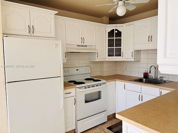 2nd image of 22 SE 3rd Ter APT 18