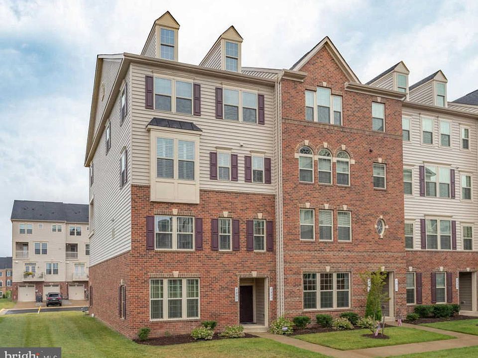 1st image of 7853 Culloden Crest Ln #83B