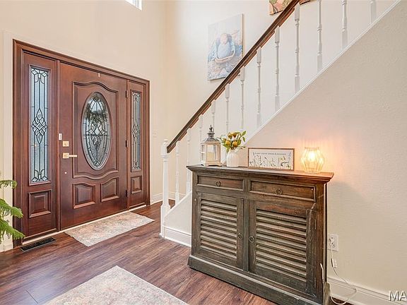 5th image of 3906 Benington Dr