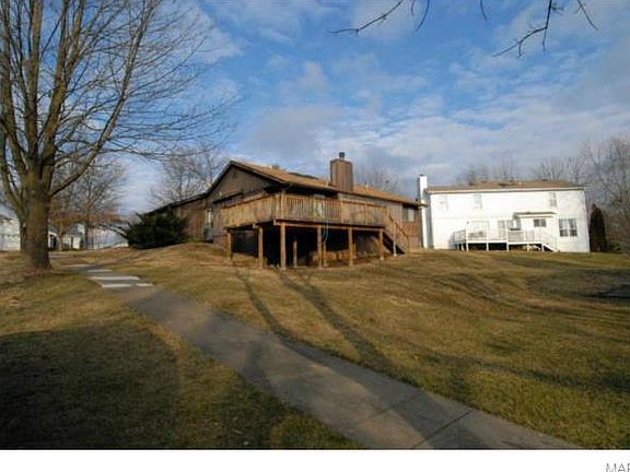 3rd image of 404 Holly Haven Dr