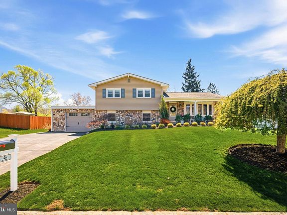 2nd image of 26 Wood Ln