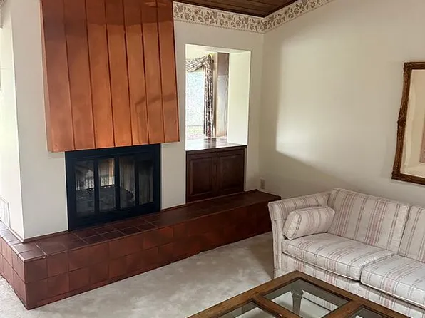 2206 Lynwood Dr, Champaign, IL 61821