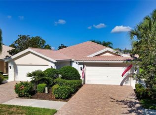 7716 Camminare Dr, Sarasota, FL 34238