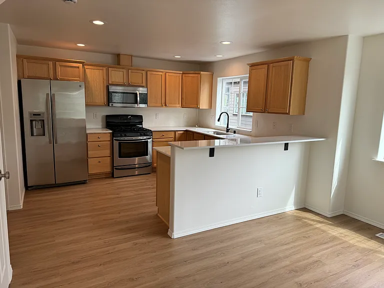 7117 Rainier Dr #H — Photo 28