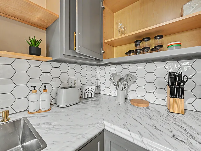 2811 Campbell St #3N — Photo 7