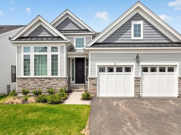31 Kestrel Hts, Plymouth, MA 02360