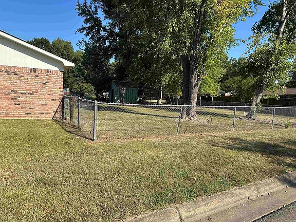 3rd image of 2102 E 14th St