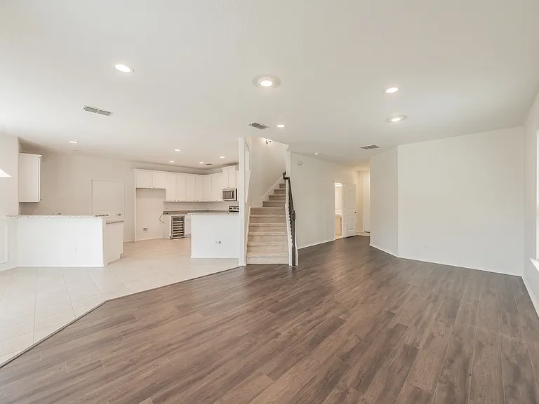 6268 Topsail Dr — Photo 9