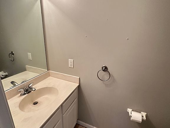 2nd image of 2562 Plymouth Way