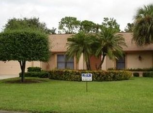 5089 Berkeley Dr, Naples, FL 34112