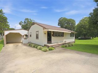2220 McKinney St, Burlington, NC 27217