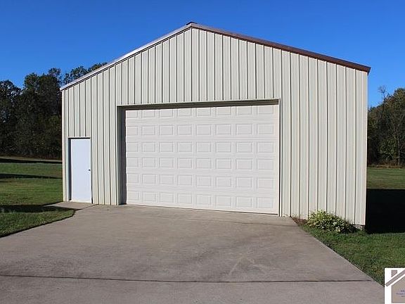 3rd image of 109 Dana Ln