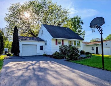 112 Pinewood Dr, Liverpool, NY, 13090