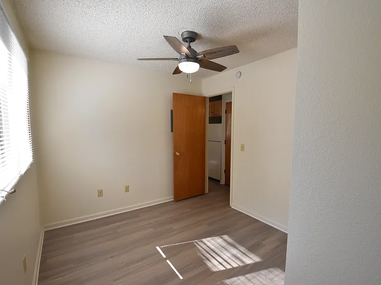 1921 Walnut St #102 — Photo 29