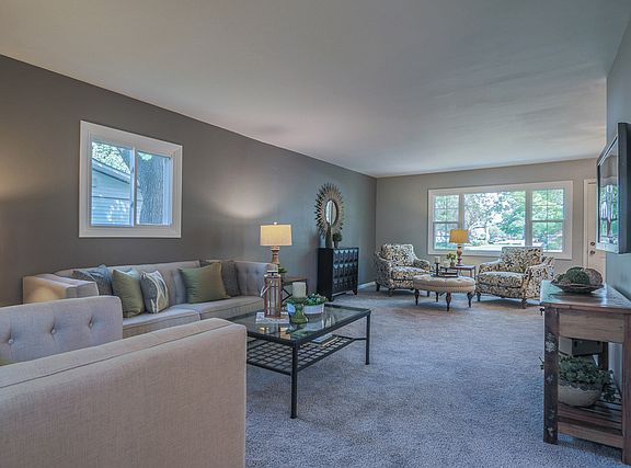 5th image of 3319 Thornberry Ln