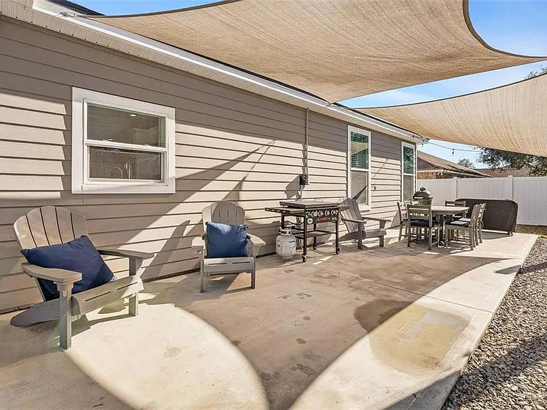 13 Lemay Pl — Photo 27