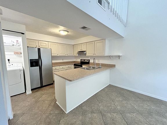 2nd image of 12965 Sandpoint Ct