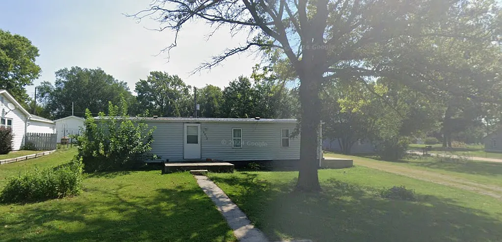 2 bed, 1104 sqft, $1,050 — Photo 1