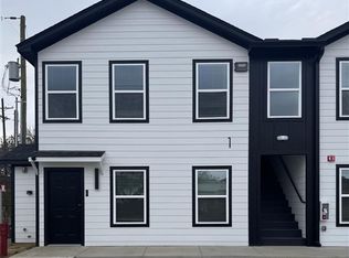 104 Village Dr #221, Longview, TX 75605