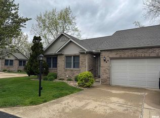 7501 N Villa Lake Dr UNIT 4B, Peoria, IL 61614