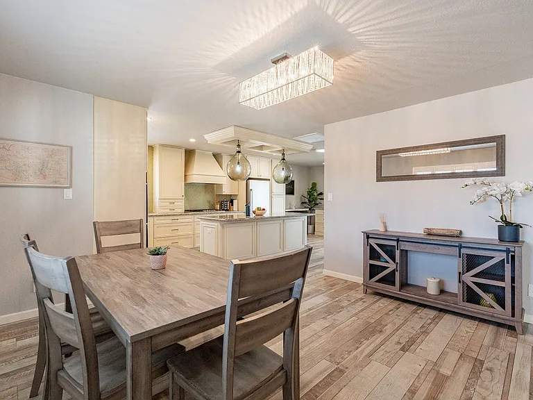 8708 E Vista Dr — Photo 6