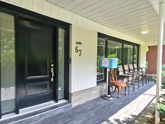 3rd image of 67 Burbank Dr