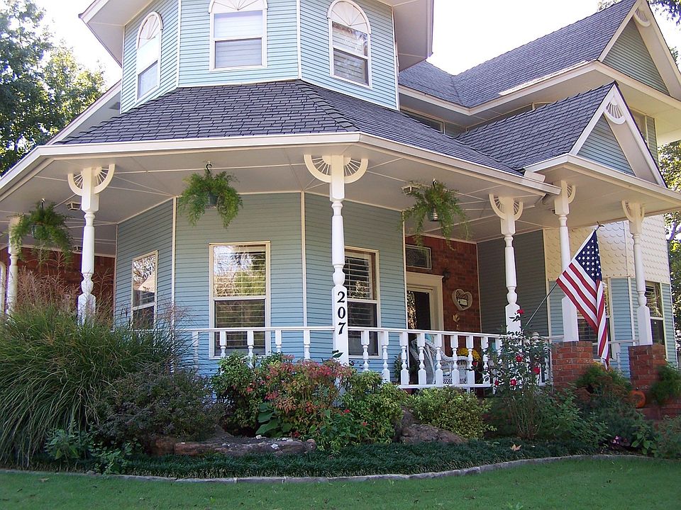 Front wrap around porch