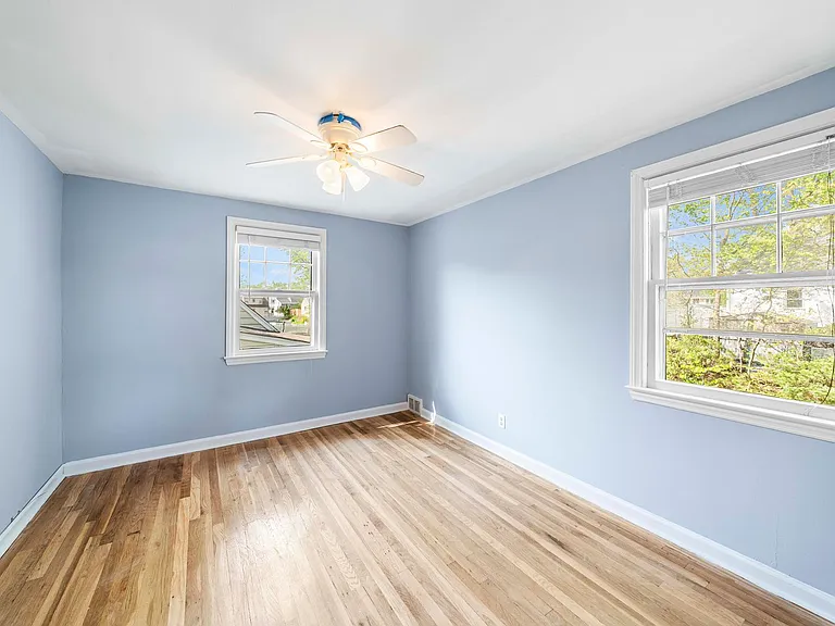 531 Hory St — Photo 14