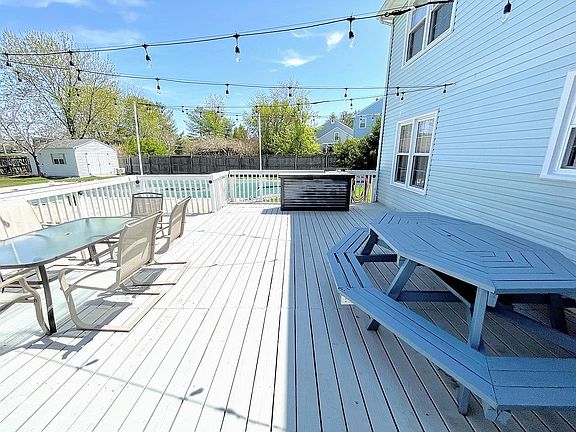 3rd image of 49 Owls Nest Cir
